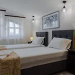 арбанашко село * Arbanasi