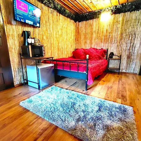 Pensionat Complex Arbanashki Style-panoramic View With Summer And Winter Terrace, Jacuzzi, Sauna, Children's And Adult Area With Cinema Summer Arbanasi