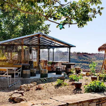 Complex Arbanashki Style-panoramic View With Summer And Winter Terrace, Jacuzzi, Sauna, Children's And Adult Area With Cinema Summer Pensionat