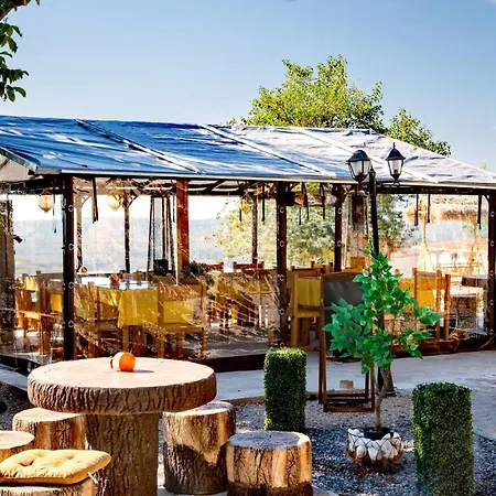 Complex Arbanashki Style-panoramic View With Summer And Winter Terrace, Jacuzzi, Sauna, Children's And Adult Area With Cinema Summer Pensionat Arbanasi