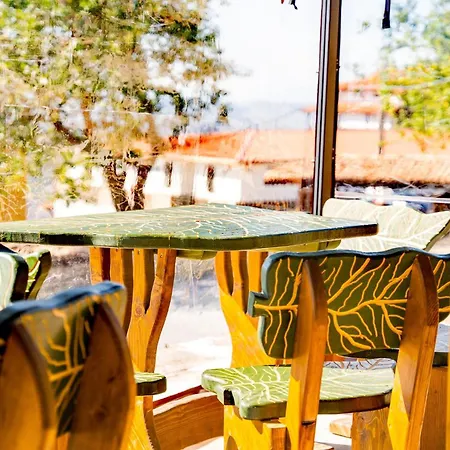 Pensionat Complex Arbanashki Style-panoramic View With Summer And Winter Terrace, Jacuzzi, Sauna, Children's And Adult Area With Cinema Summer Arbanasi