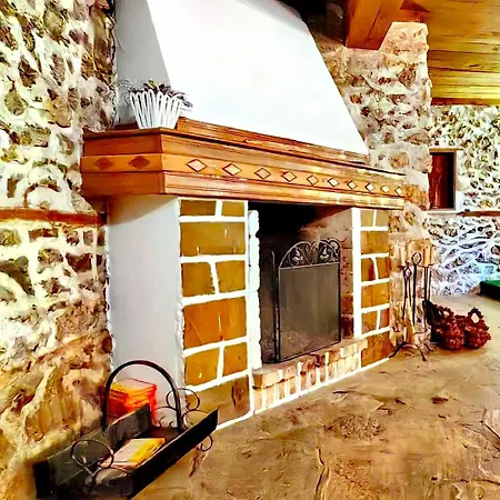 Complex Arbanashki Style-panoramic View With Summer And Winter Terrace, Jacuzzi, Sauna, Children's And Adult Area With Cinema Summer