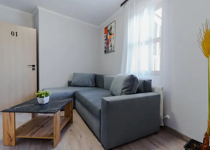 арбанашко село Hotel